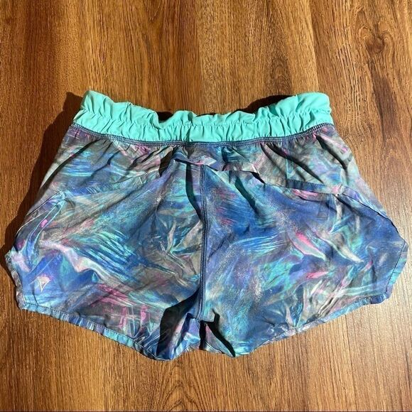 Girls Ivivva Short   - Picture 2 of 3